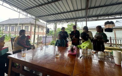 A gathering of predominantly Indigenous Wa women